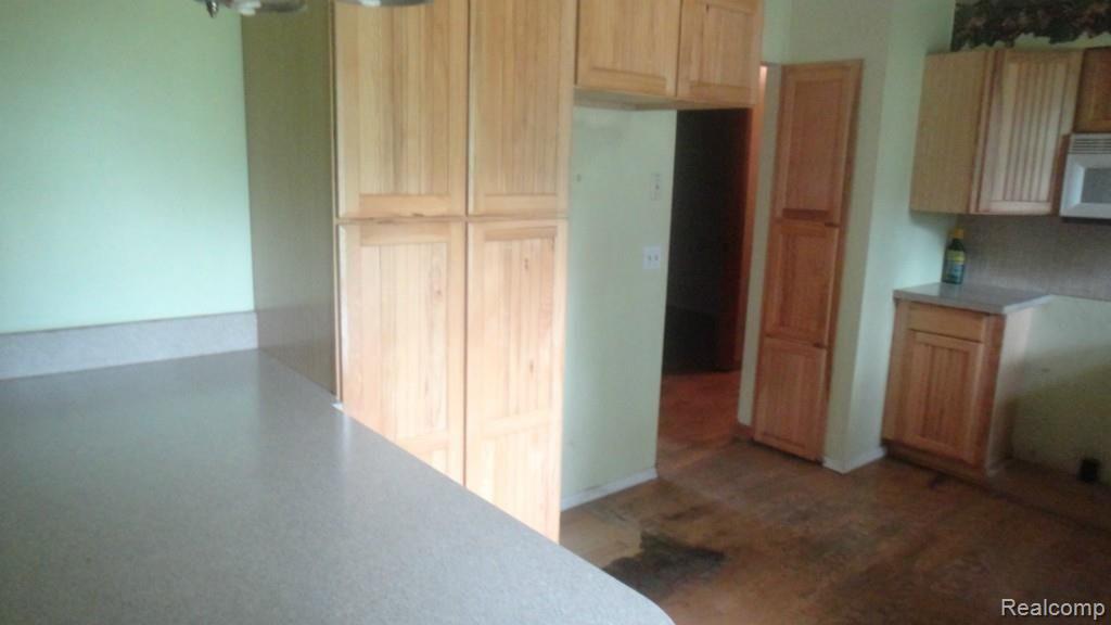6028 East Pierson Road Flint, MI 48506 - Photo 9 of 23 DSC00362.jpg