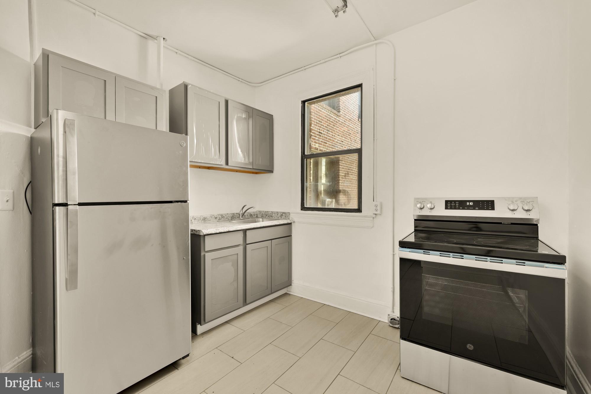 1457 Park Road Northwest, Unit 402 Washington, DC 20010 - Photo 12 of 20 Kitchen