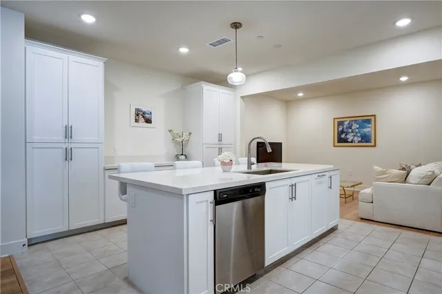 $1,280,000 | 16235 Dawn Way, Unit 203, Tustin, CA 92782