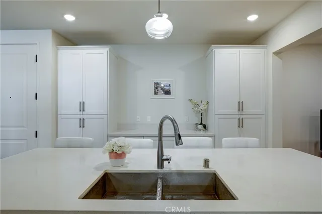 $1,280,000 | 16235 Dawn Way, Unit 203, Tustin, CA 92782