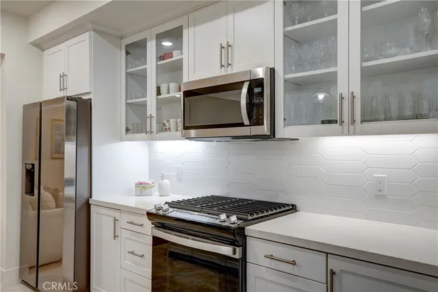 $1,280,000 | 16235 Dawn Way, Unit 203, Tustin, CA 92782