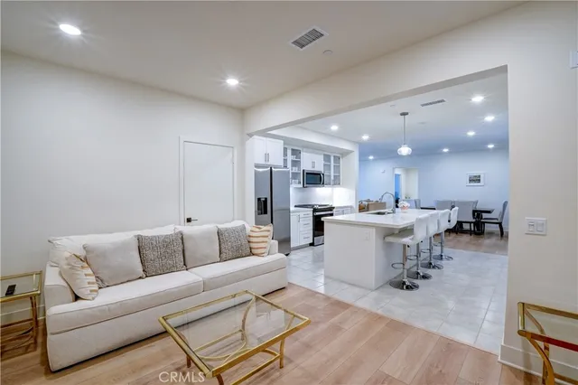 $1,280,000 | 16235 Dawn Way, Unit 203, Tustin, CA 92782