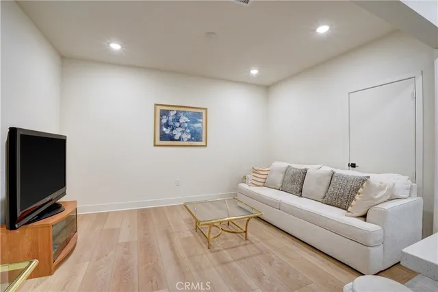 $1,280,000 | 16235 Dawn Way, Unit 203, Tustin, CA 92782