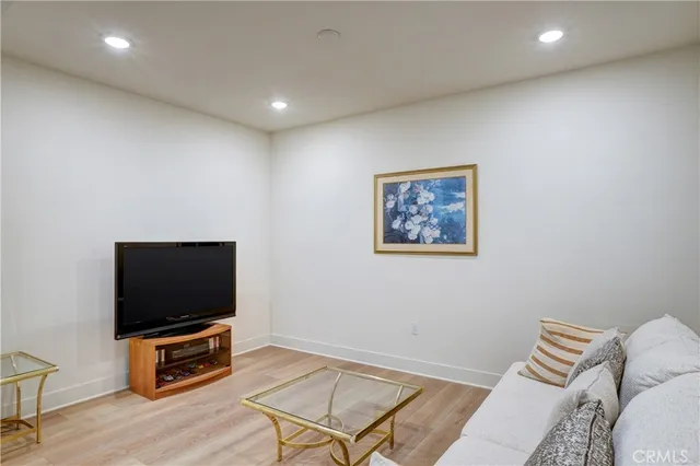 $1,280,000 | 16235 Dawn Way, Unit 203, Tustin, CA 92782