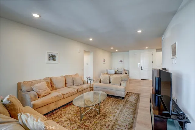 $1,280,000 | 16235 Dawn Way, Unit 203, Tustin, CA 92782