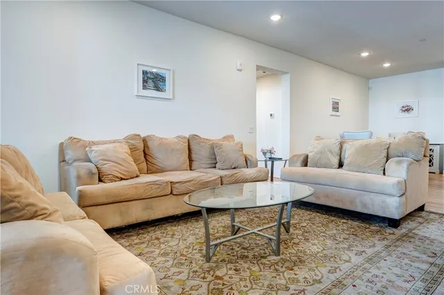 $1,280,000 | 16235 Dawn Way, Unit 203, Tustin, CA 92782