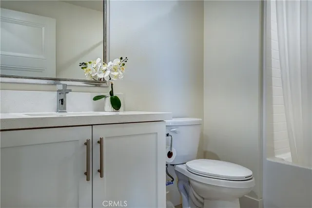 $1,280,000 | 16235 Dawn Way, Unit 203, Tustin, CA 92782