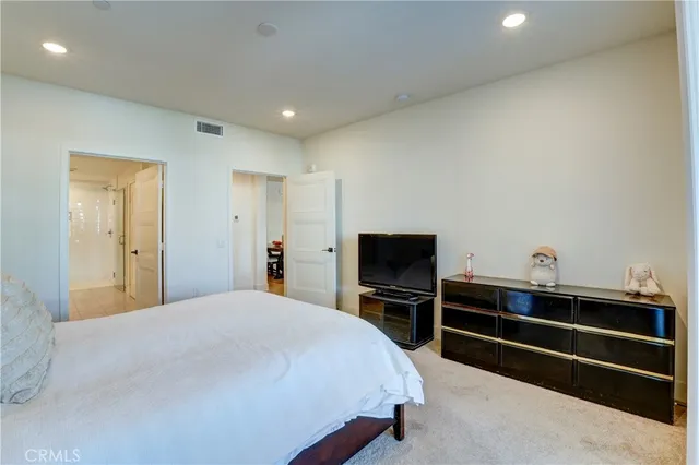 $1,280,000 | 16235 Dawn Way, Unit 203, Tustin, CA 92782
