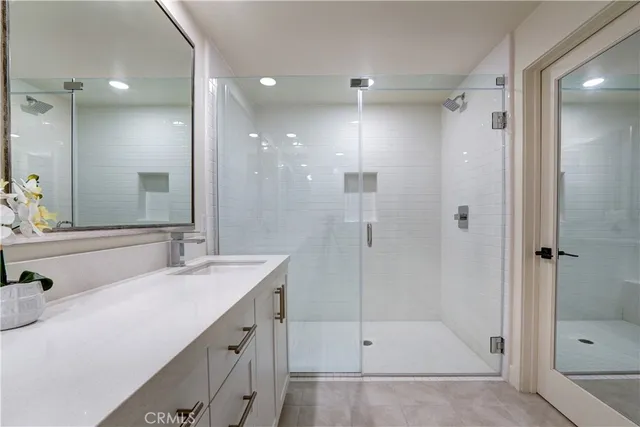 $1,280,000 | 16235 Dawn Way, Unit 203, Tustin, CA 92782