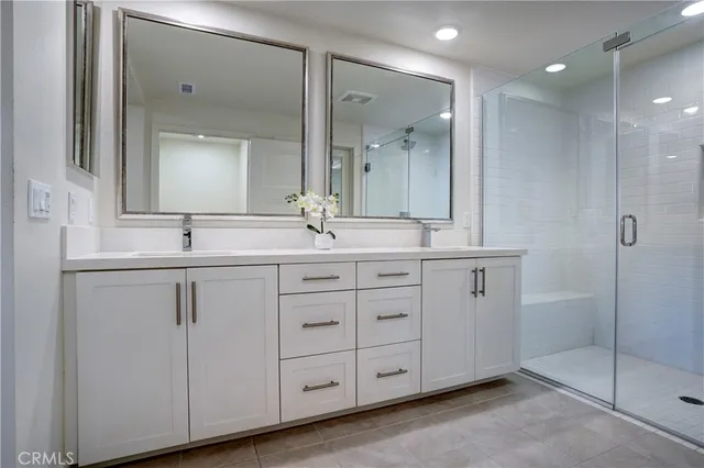 $1,280,000 | 16235 Dawn Way, Unit 203, Tustin, CA 92782