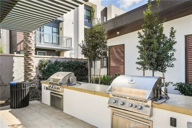 $1,280,000 | 16235 Dawn Way, Unit 203, Tustin, CA 92782