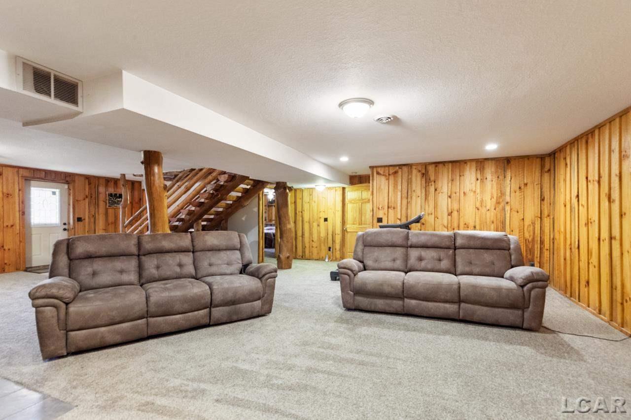 3892 South Waldron Road Hudson, MI 49247 - Photo 41 of 92 50062880-40.JPG