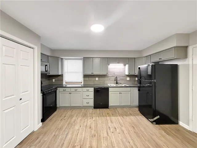 $230,000 | 217 West 17th Street, Higginsville, MO 64037