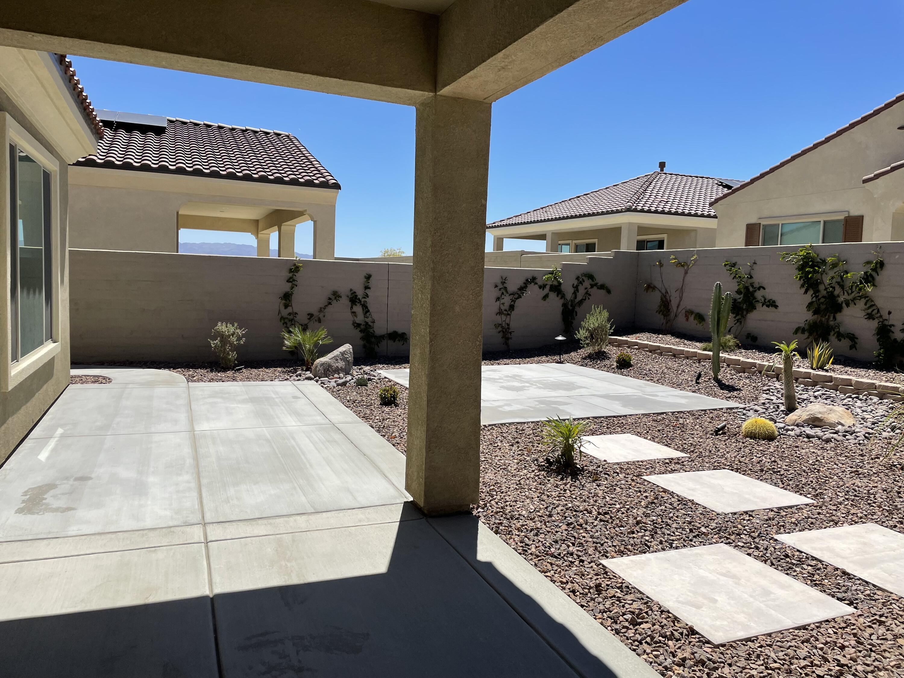 35 Semillon Rancho Mirage, CA 92270 - Photo 10 of 13 a bathroom with mirror and shower