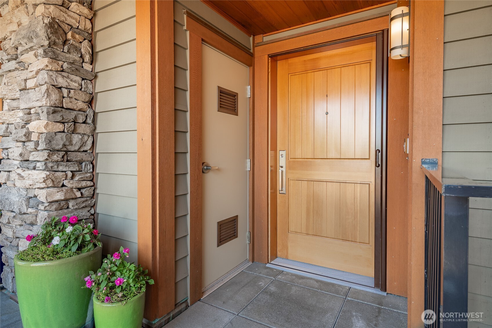 9525 Semiahmoo Parkway, Unit A204 Blaine, WA 98230 - Photo 5 of 37 a house with a entryway