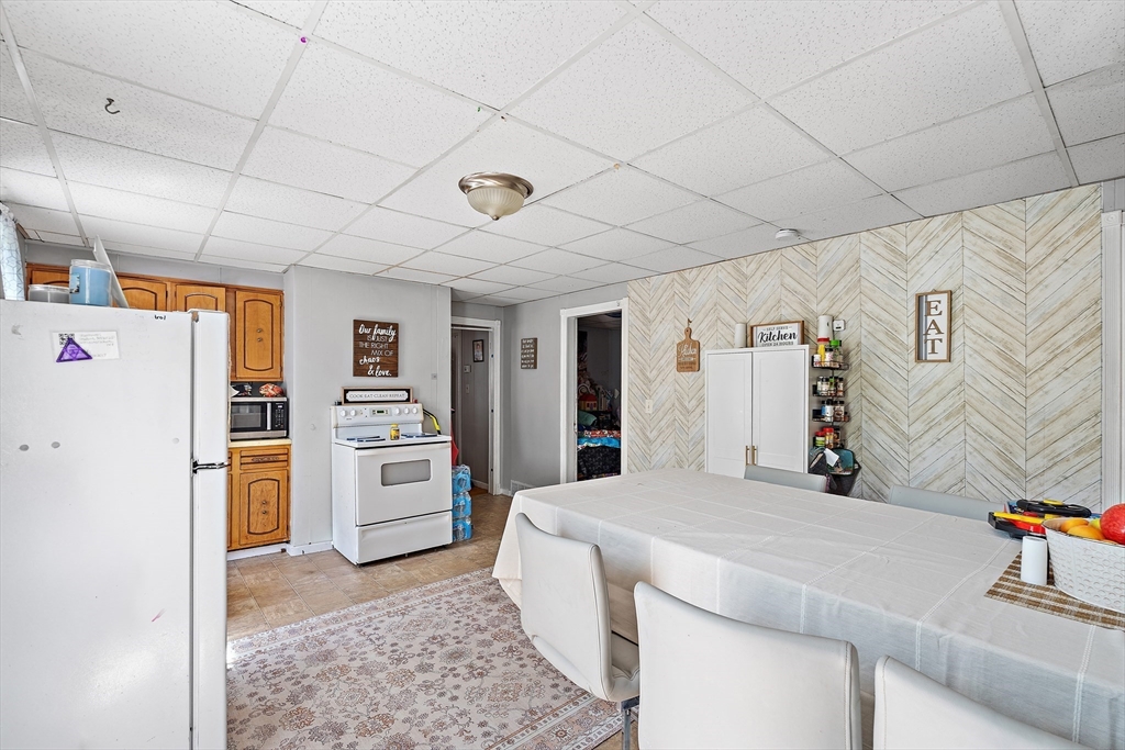 9 Caprera Road Worcester, MA 01604 - Photo 11 of 31
