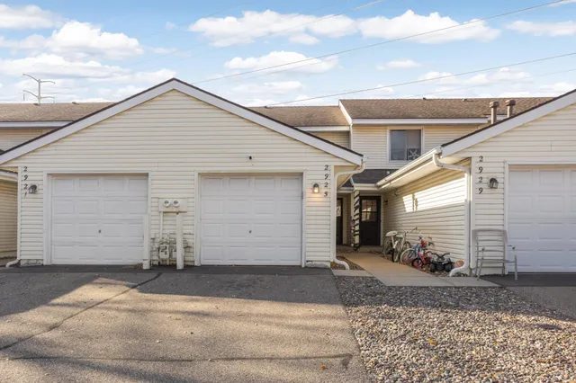 $199,900 | 2925 69th Lane North, Brooklyn Center, MN 55430