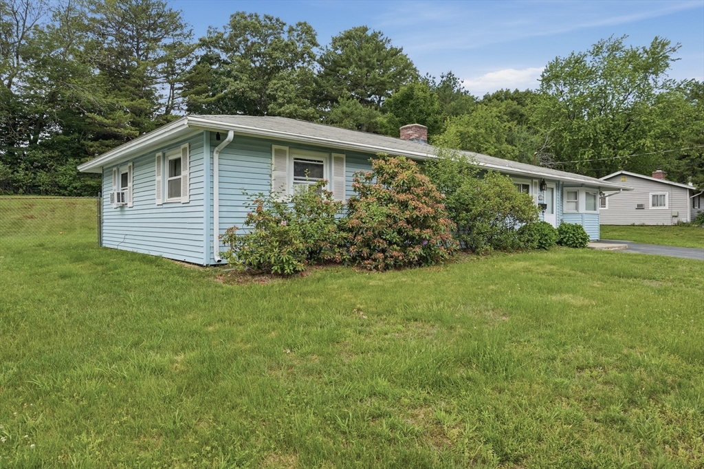 4 Edith Road Framingham, MA 01701 - Photo 2 of 26