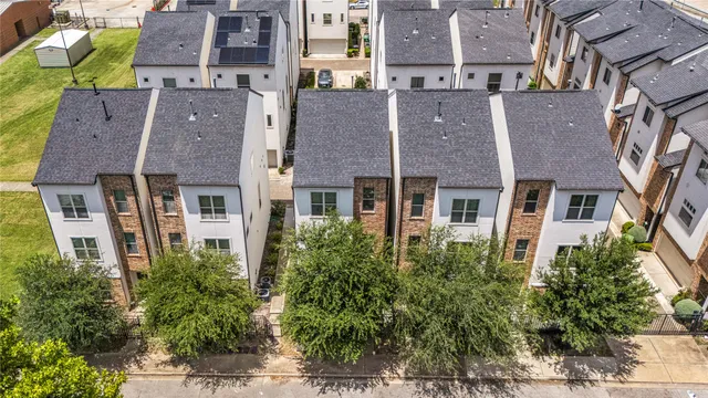 $2,450 | 707 Schwartz Street, Houston, TX 77020