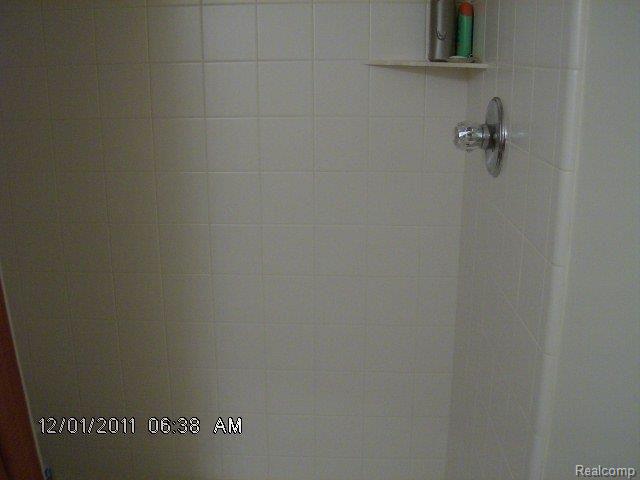 33723 Pine Ridge Drive West Fraser, MI 48026 - Photo 9 of 24 33723 Pine Ridge 022