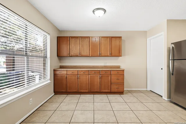 $1,650 | 7318 Corian Park Drive, San Antonio, TX 78249