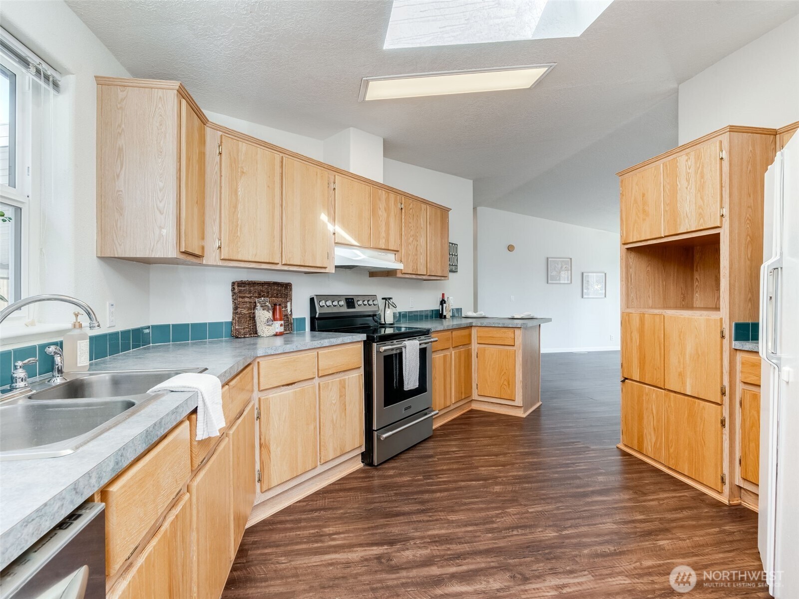 1712 Mt Pleasant Road Kelso, WA 98626 - Photo 8 of 40