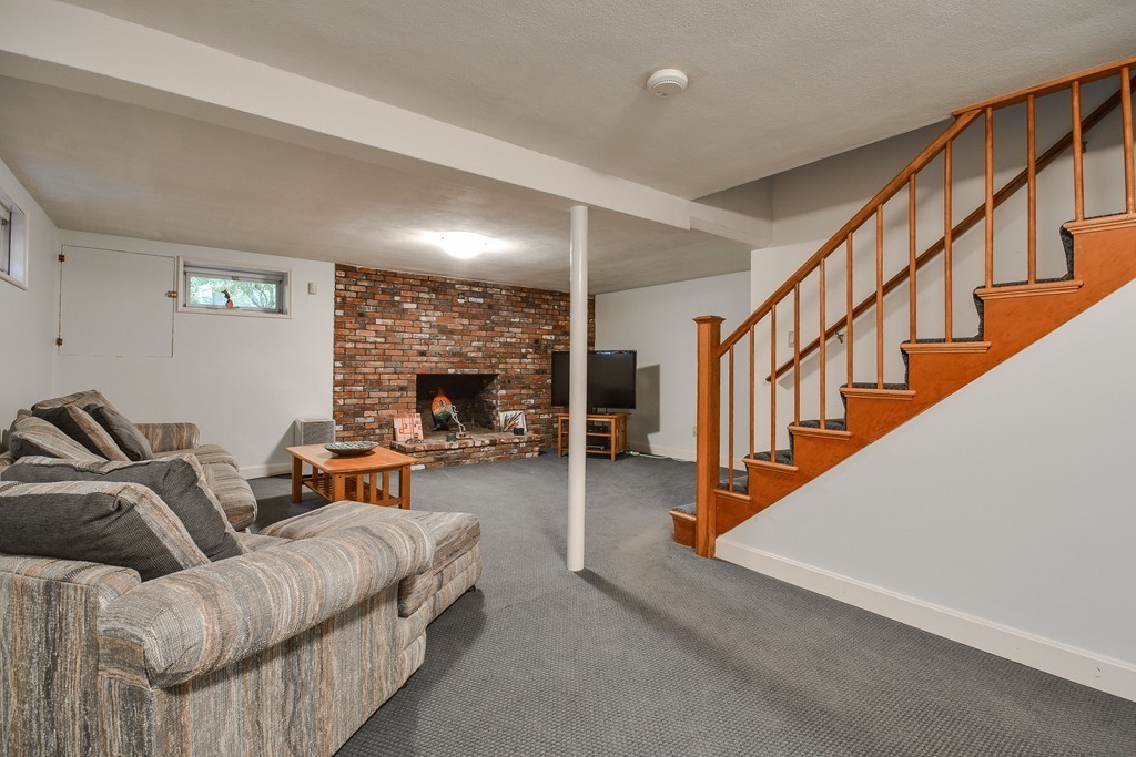 21 Yorkshire Road Dover, MA 02030 - Photo 20 of 25 Gallery Image 20