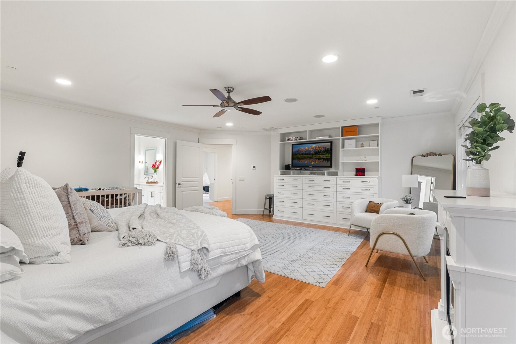 9544 Northeast 188th Street Bothell, WA 98011 - Photo 18 of 40