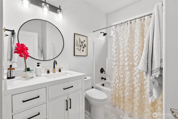 $2,200,000 | 9544 Northeast 188th Street, Bothell, WA 98011