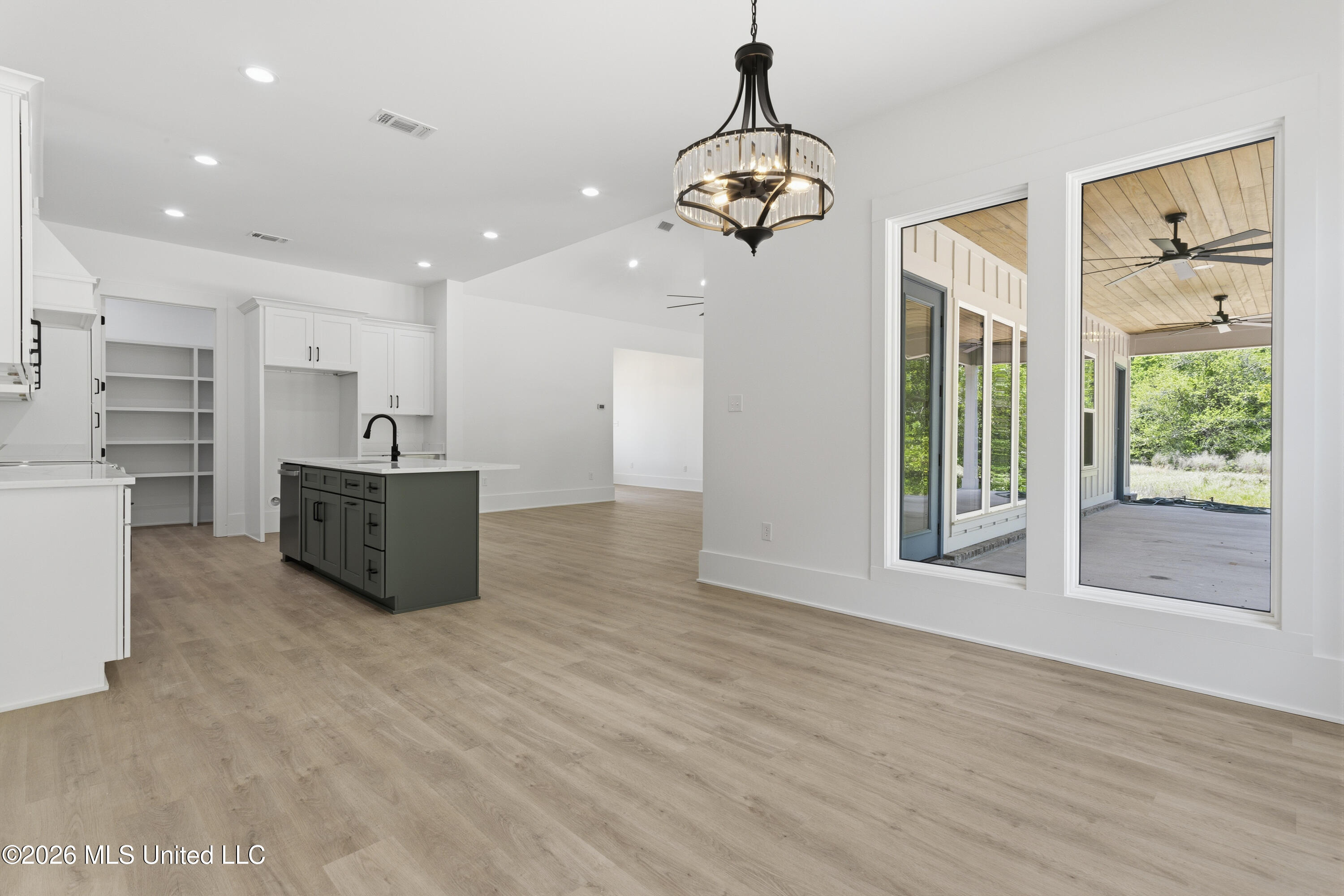 4181 Longleaf Lane Saucier, MS 39574 - Photo 22 of 41 00068