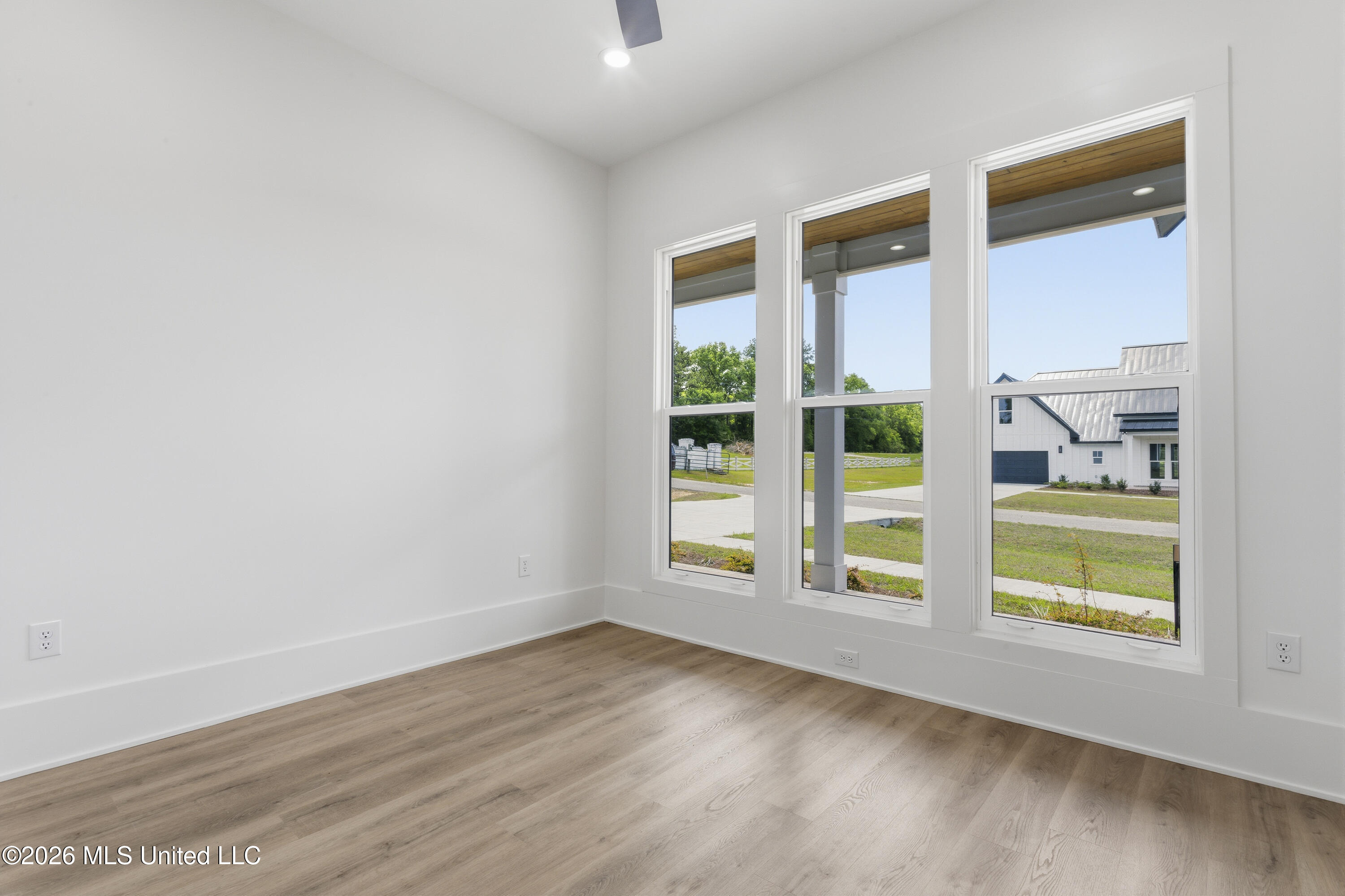 4181 Longleaf Lane Saucier, MS 39574 - Photo 24 of 41 00070