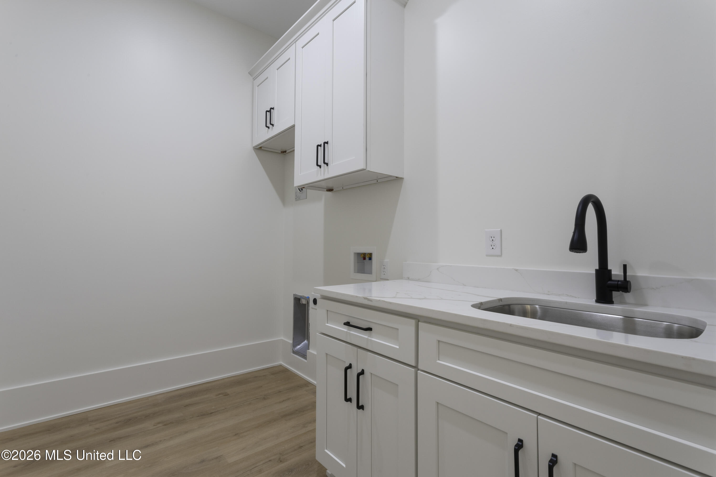 4181 Longleaf Lane Saucier, MS 39574 - Photo 36 of 41 00082