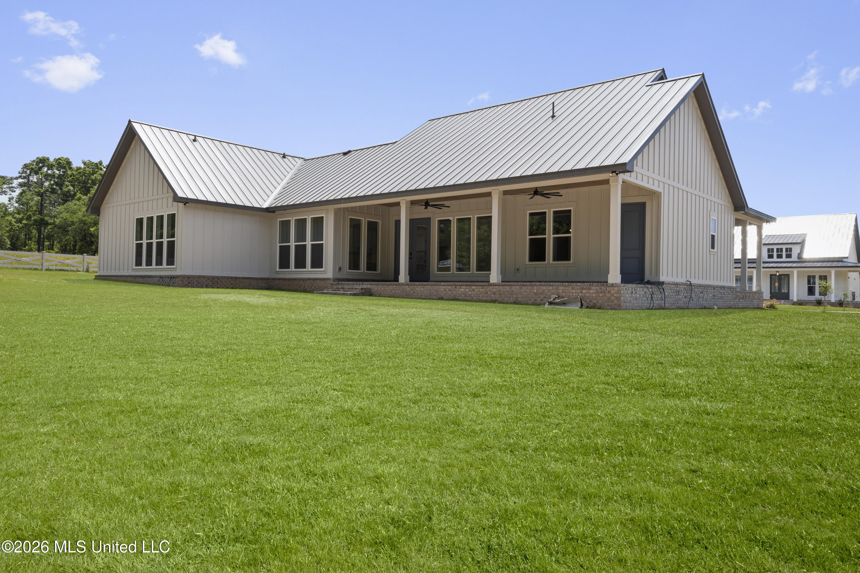 4181 Longleaf Lane Saucier, MS 39574 - Photo 38 of 41 00085