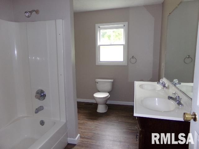 310 Jones Road Harrisburg, IL 62946 - Photo 4 of 14 Gallery Image 4