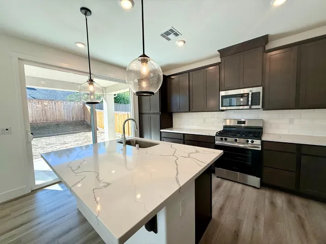 $599,900 | 10169 Burke Street, Roseville, CA 95747