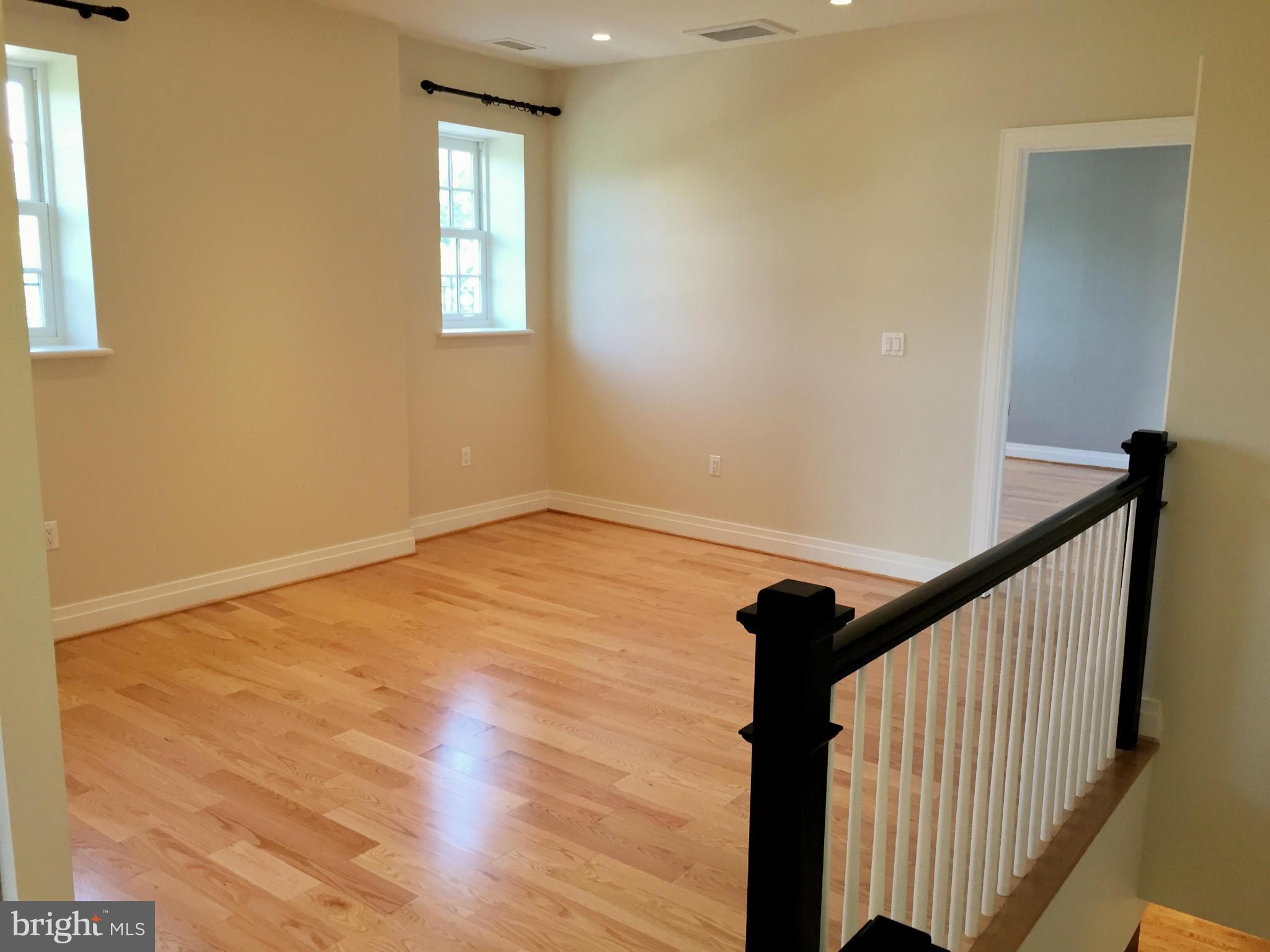 3052 R Street Northwest, Unit 302A Washington, DC 20007 - Photo 11 of 20 Interior (General)