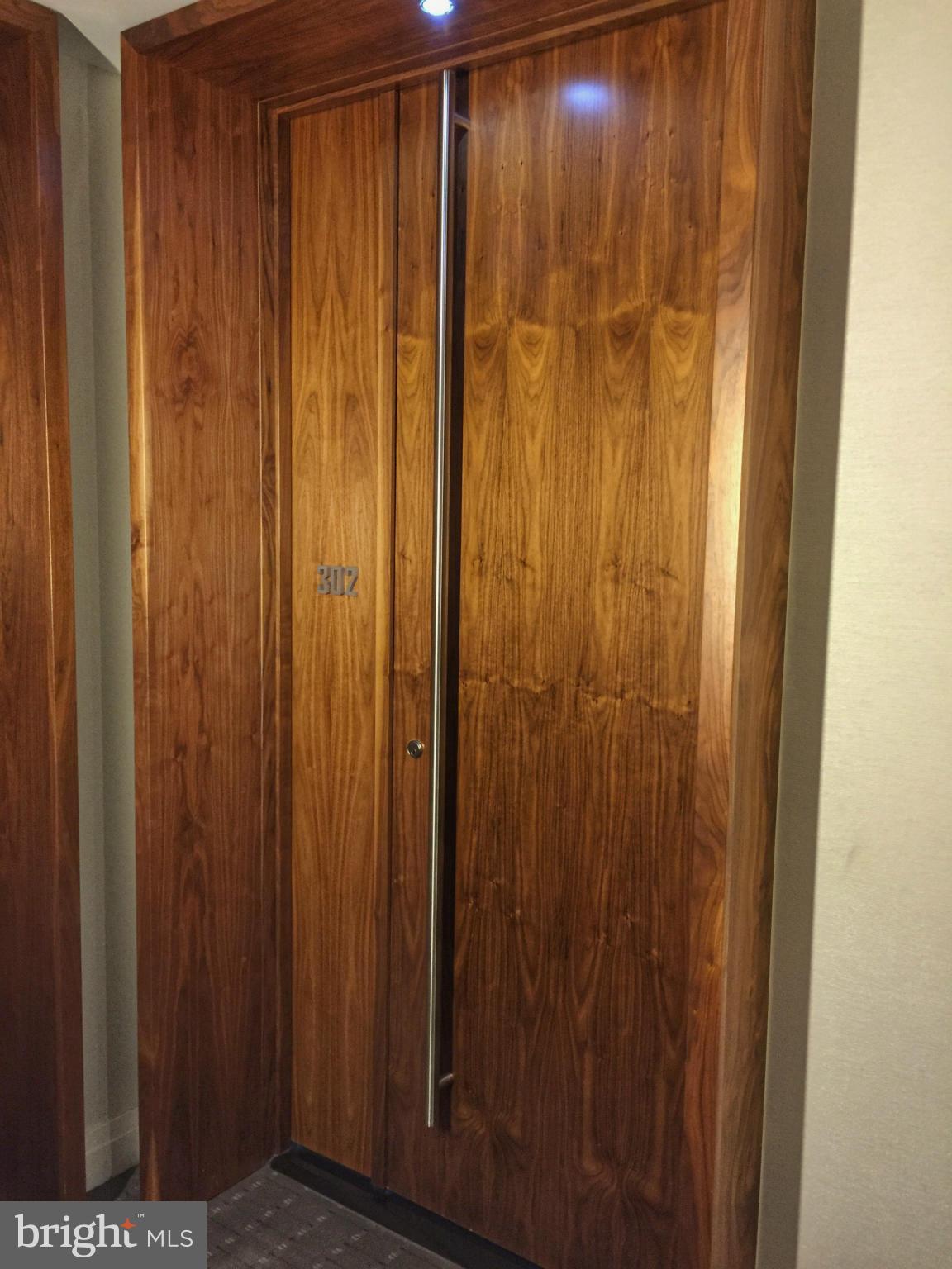 3052 R Street Northwest, Unit 302A Washington, DC 20007 - Photo 20 of 20 Exterior (Front)