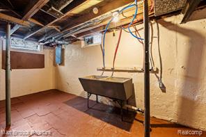 1913 Basil Lane Flint, MI 48504 - Photo 18 of 22