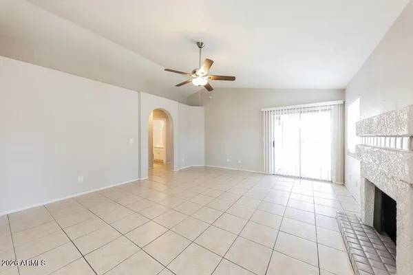 $1,925 | 7056 West Eva Street, Peoria, AZ 85345