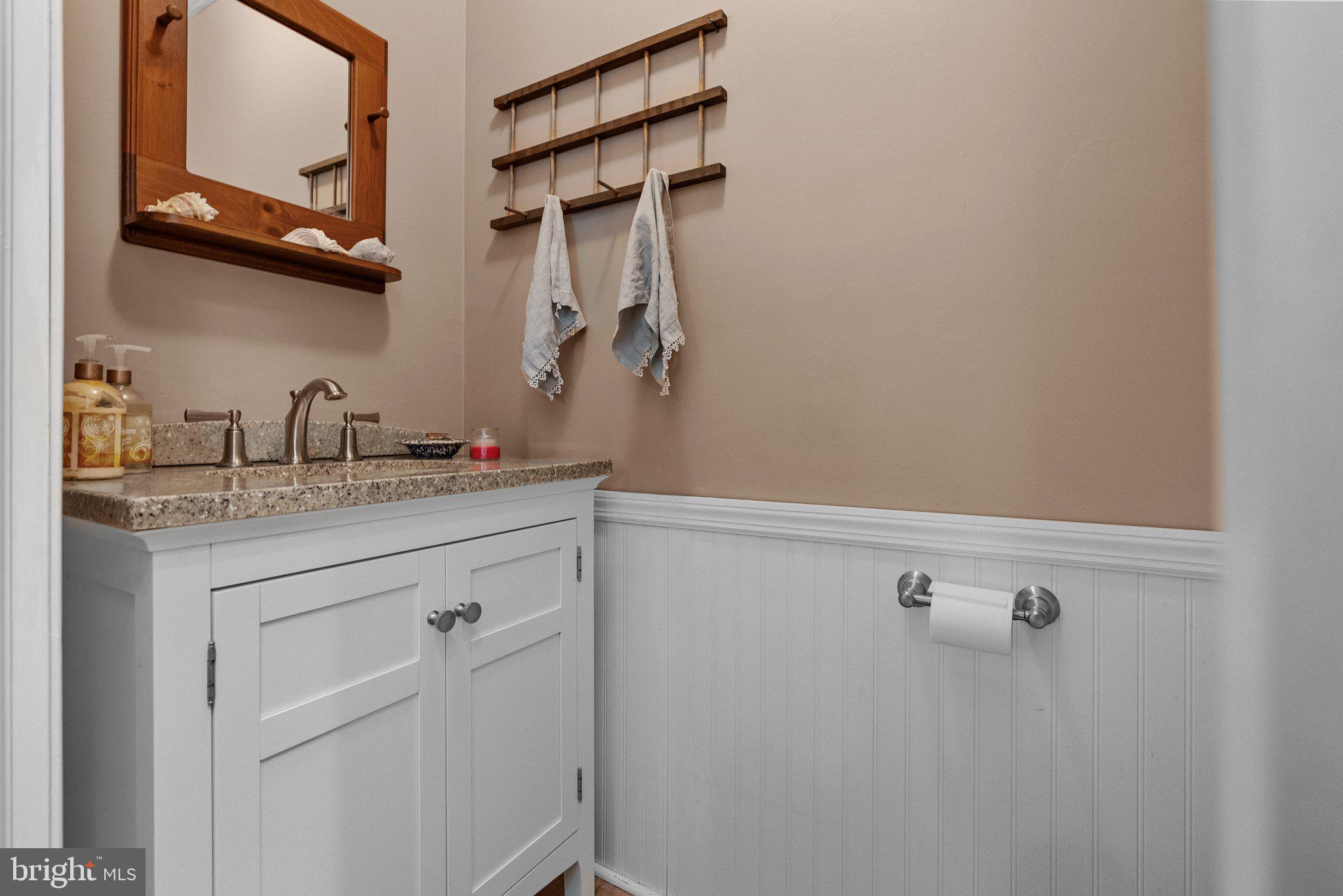 1040 Orchid Road Warminster, PA 18974 - Photo 17 of 39 Powder Room