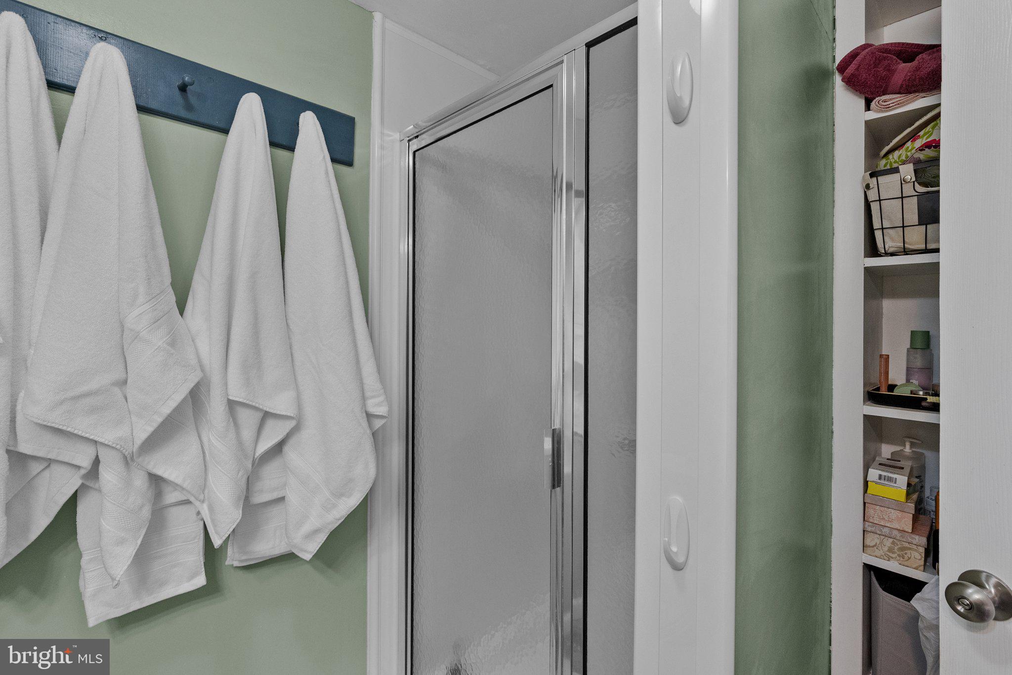 1040 Orchid Road Warminster, PA 18974 - Photo 22 of 39 Primary Bathroom