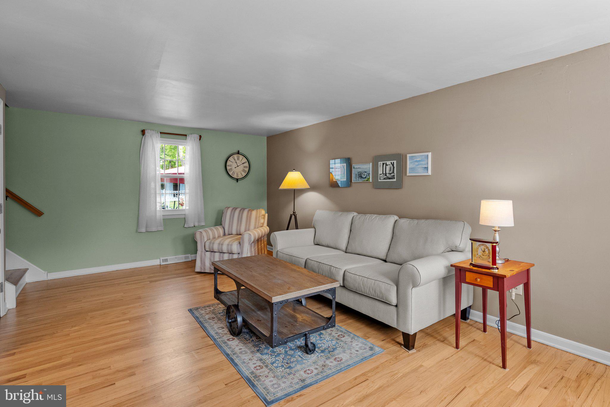 1040 Orchid Road Warminster, PA 18974 - Photo 4 of 39 Living Room