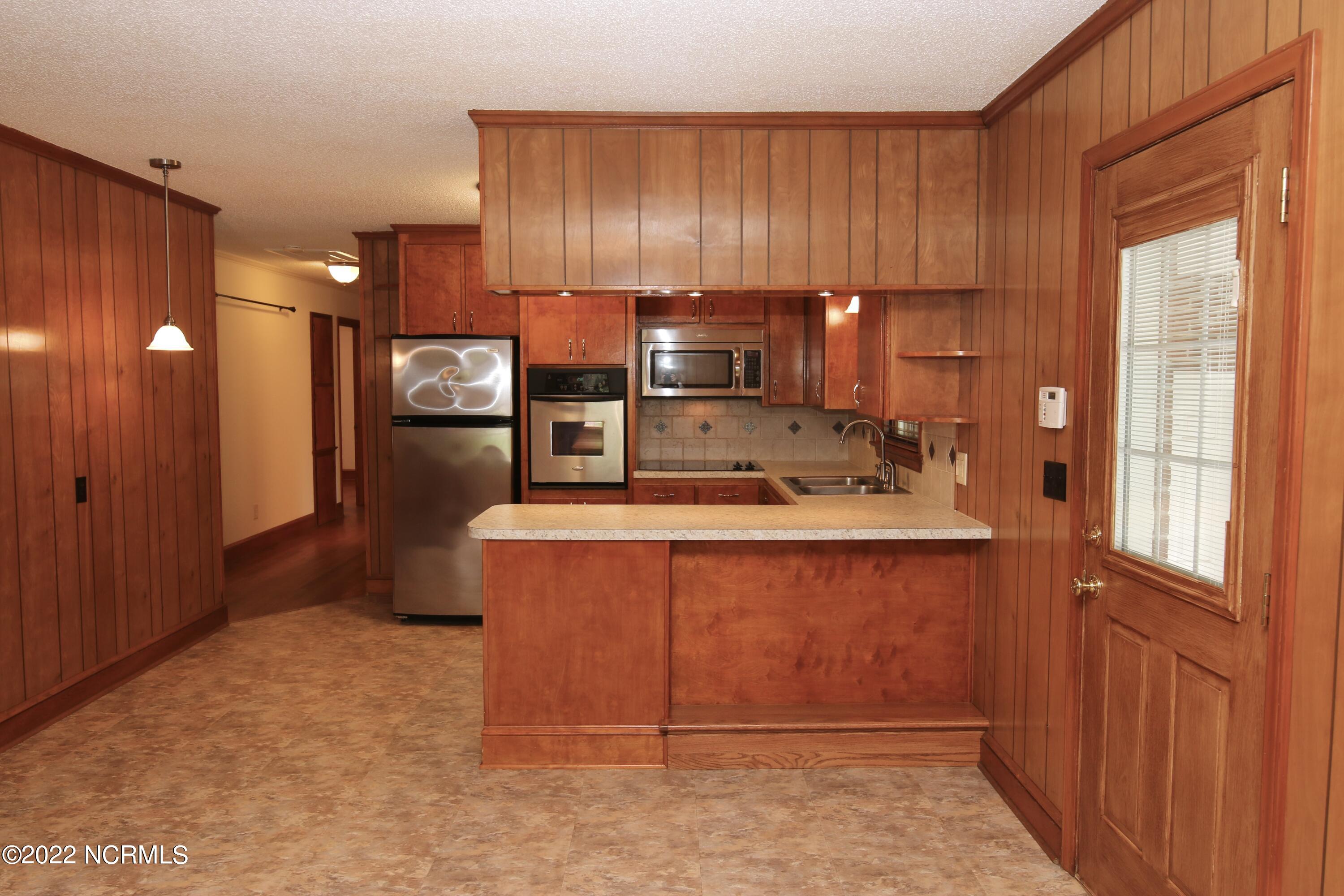 101 Patricia Road Washington, NC 27889 - Photo 7 of 16 D9CBFB38-2337-424F-8DE6-7F7E3BD0092E_1_2