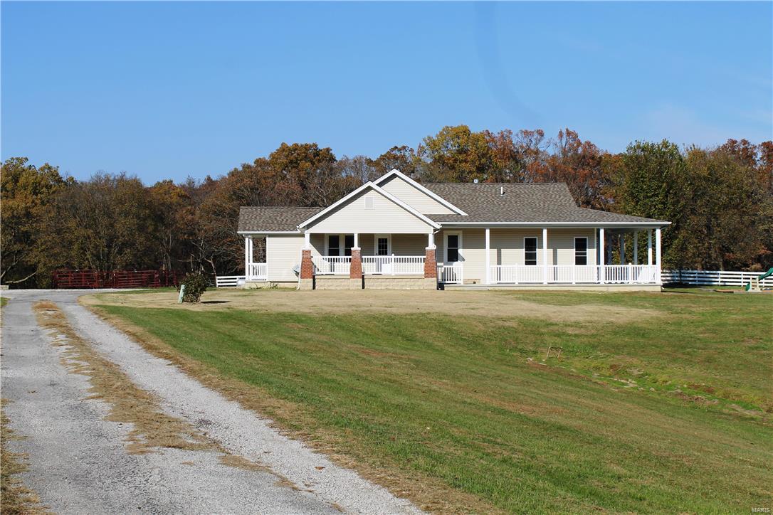 8405 Renken Road Worden, IL 62097 - Photo 2 of 77