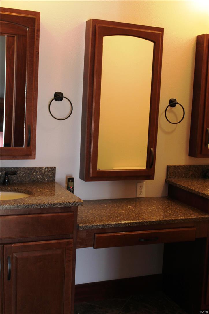 8405 Renken Road Worden, IL 62097 - Photo 28 of 77