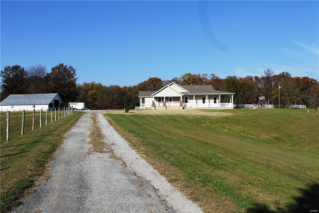 8405 Renken Road Worden, IL 62097 - Photo 6 of 77