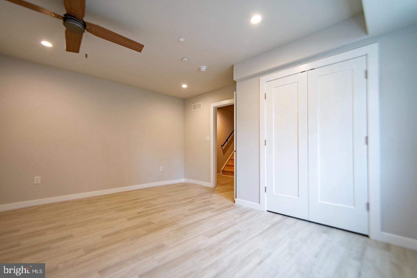 1713 South 20th Street, Unit 1 Philadelphia, PA 19145 - Photo 9 of 15 Spacious room with modern finishes.