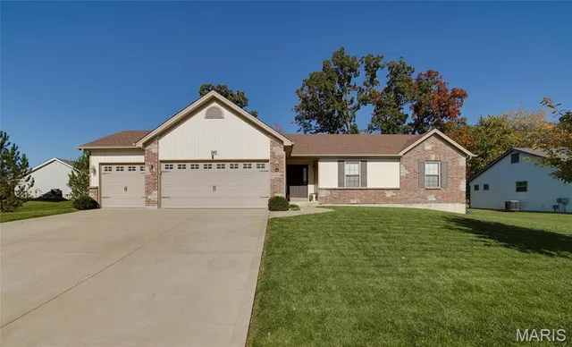 $399,900 | 1148 Duxbury Lane, O'Fallon, MO 63366