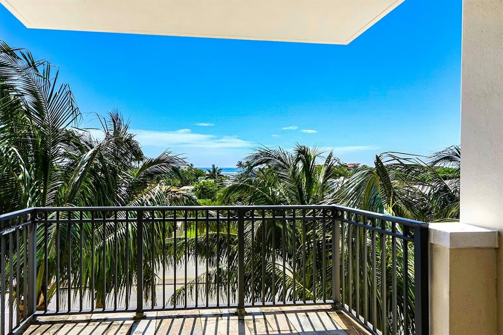 2509 North Ocean Boulevard, Unit 576 Fort Lauderdale, FL 33305 - Photo 4 of 22 a view of a balcony