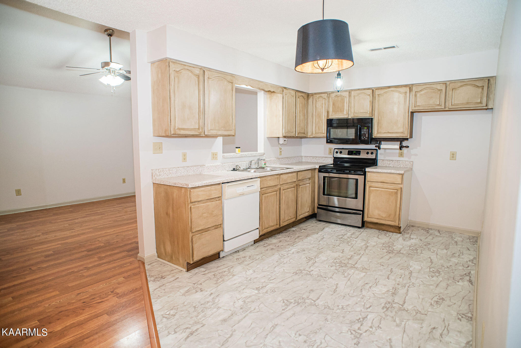 7938 Intervale Way Powell, TN 37849 - Photo 8 of 20 Kitchen